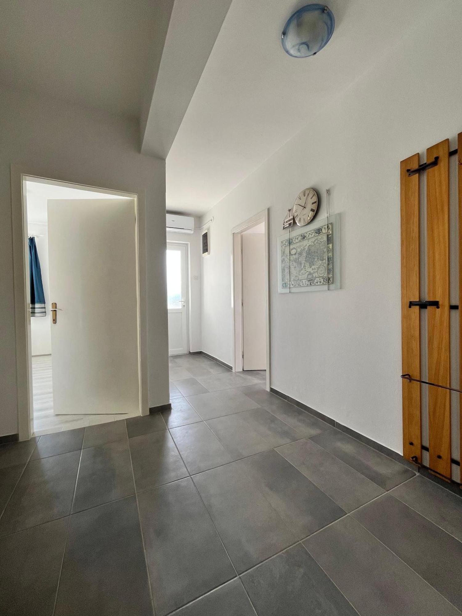 Apartments Peronja Jelsa Seafront Exterior photo